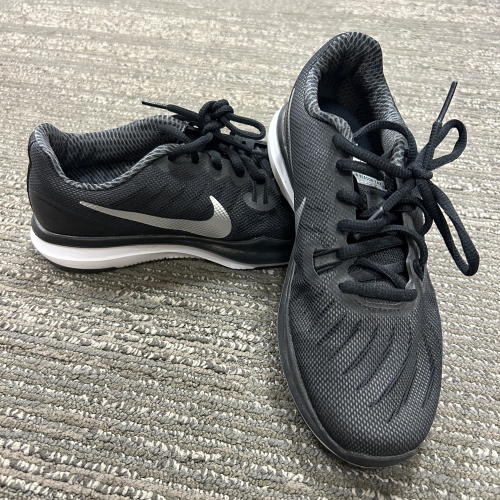 Black Nike Tennis Shoes, women’s size 6